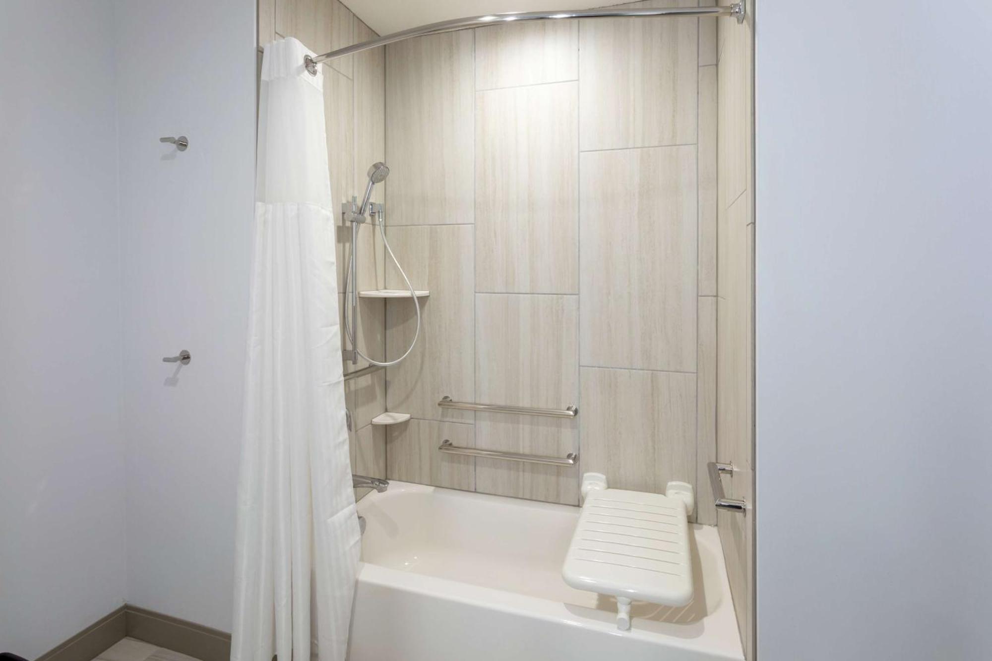 Hilton Garden Inn St. Cloud, Mn Waite Park Экстерьер фото